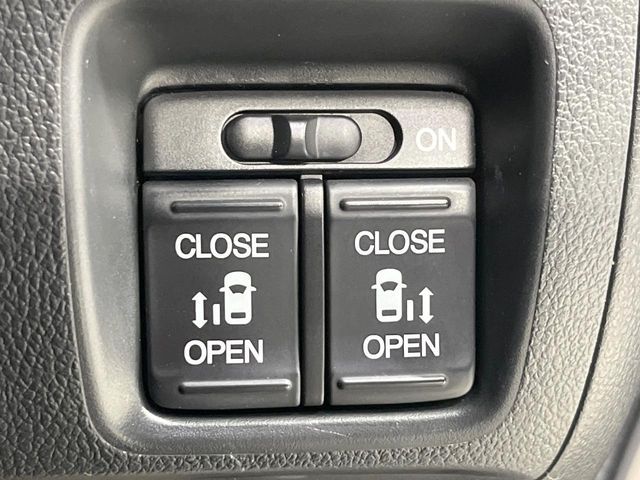 HONDA N BOX 2015 Image 31