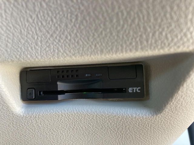 TOYOTA SIENTA 2015 Image 31