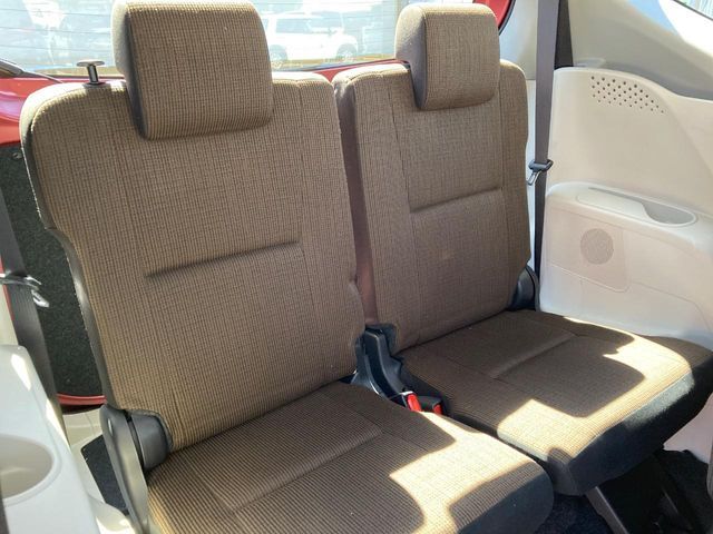 TOYOTA SIENTA 2015 Image 31