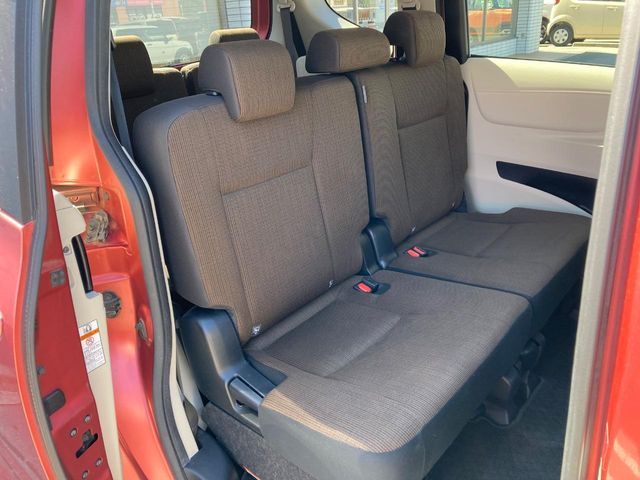 TOYOTA SIENTA 2015 Image 31