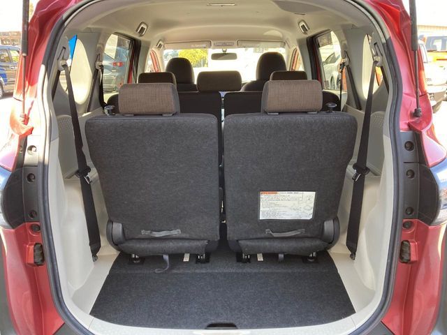 TOYOTA SIENTA 2015 Image 31