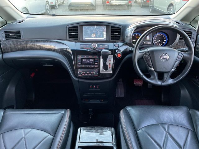 NISSAN ELGRAND 2014 Image 31