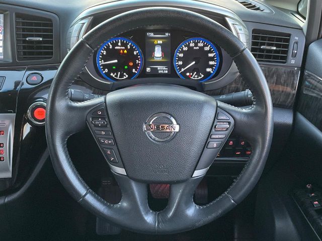 NISSAN ELGRAND 2014 Image 31