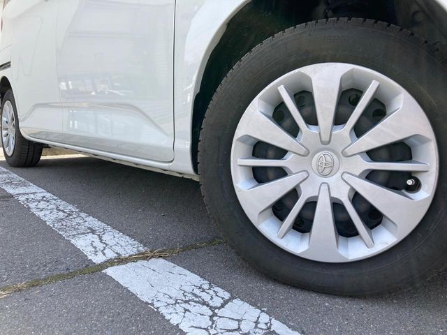 TOYOTA ROOMY 2018 Image 31