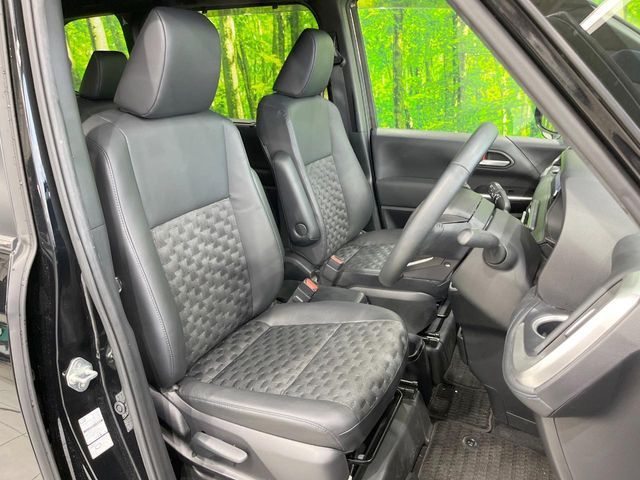 TOYOTA VOXY 2024 Image 31