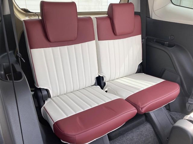 TOYOTA SIENTA HYBRID 2023 Image 31