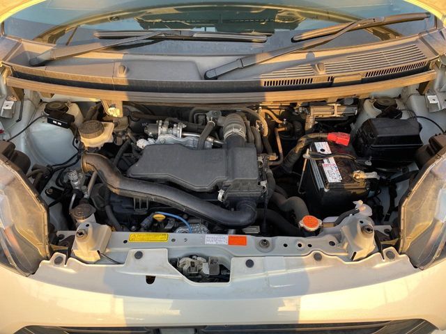 TOYOTA TANK 4WD 2017 Image 31