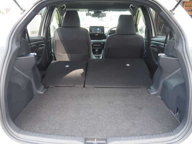 TOYOTA YARIS HYBRID 2021 Image 31