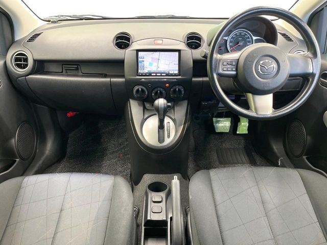 MAZDA DEMIO 2013 Image 31