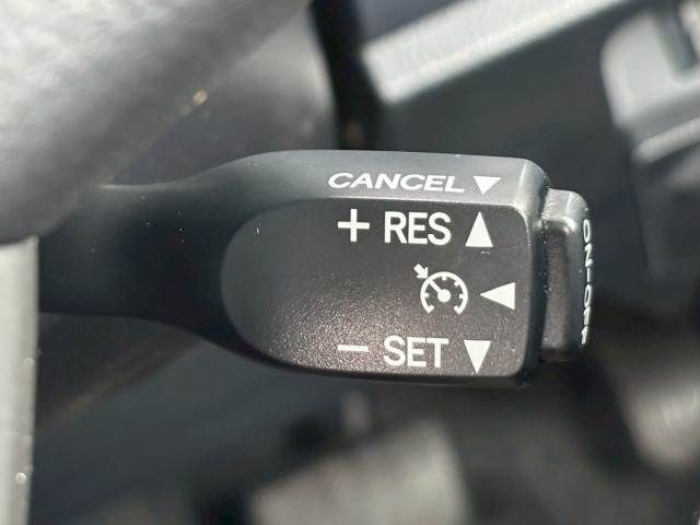 TOYOTA VOXY HYBRID 2016 Image 31