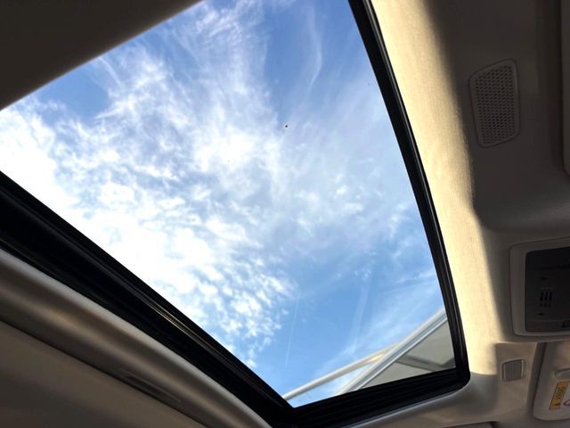 TOYOTA LEXUS ES300H 2019 Image 31