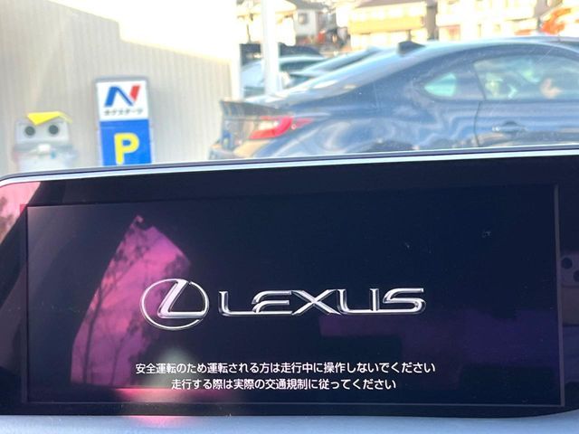 TOYOTA LEXUS ES300H 2019 Image 31
