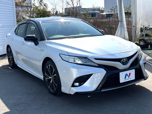 TOYOTA CAMRY HYBRID 2018 Image 31