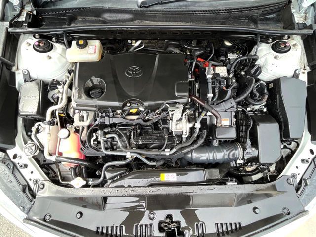 TOYOTA CAMRY HYBRID 2018 Image 31