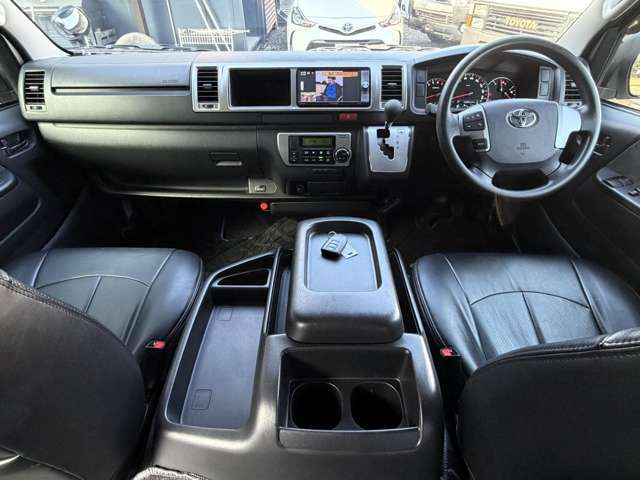 TOYOTA HIACE WAGON 2015 Image 31