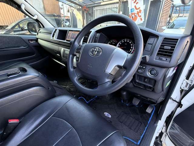 TOYOTA HIACE WAGON 2015 Image 31
