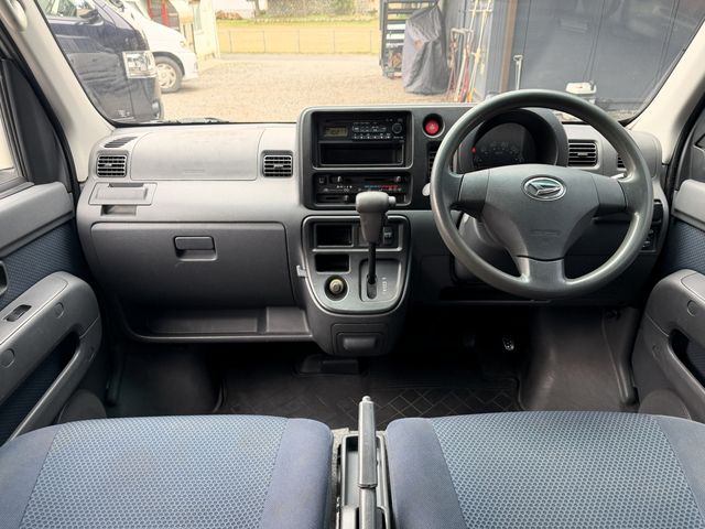 DAIHATSU HIJET CARGO 2014 Image 31