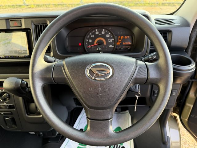 DAIHATSU HIJET DECKVAN 4WD 2019 Image 31