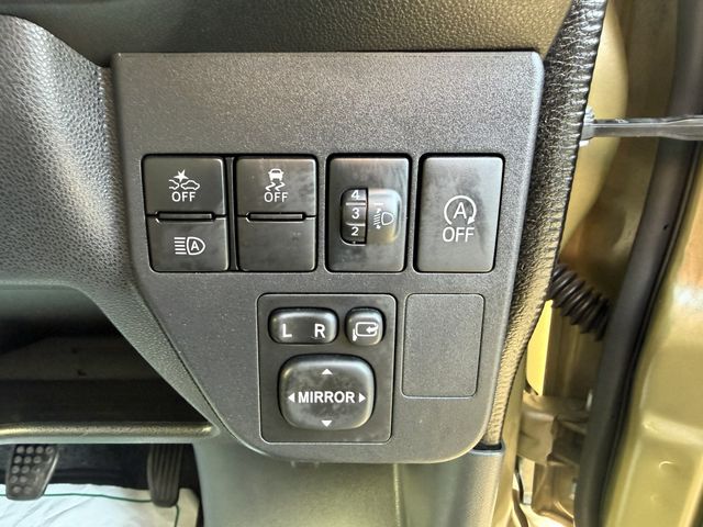 DAIHATSU HIJET DECKVAN 4WD 2019 Image 31