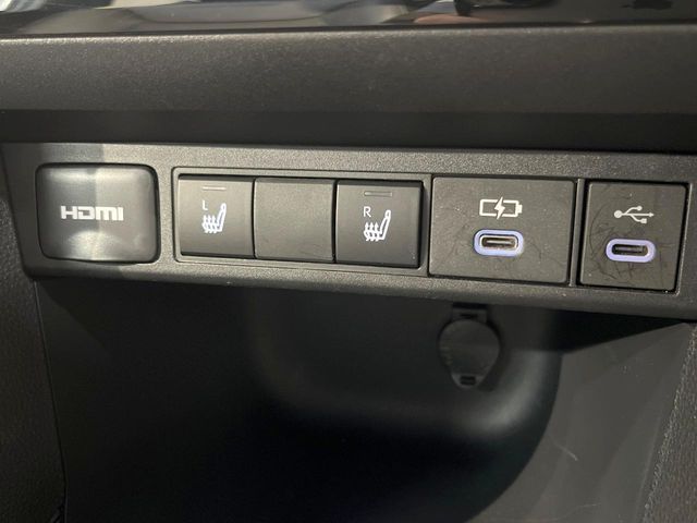 TOYOTA YARIS CROSS 2025 Image 31