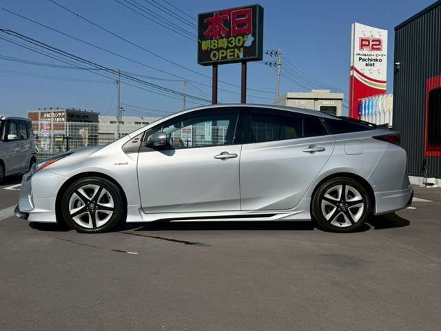 TOYOTA PRIUS 2016 Image 31