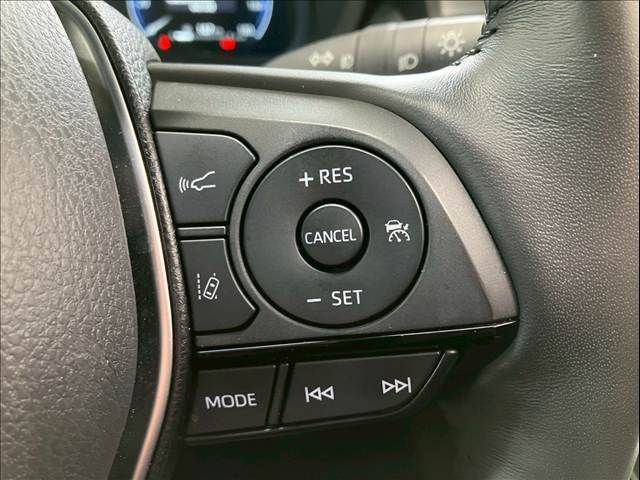 TOYOTA HARRIER HYBRID 2023 Image 31