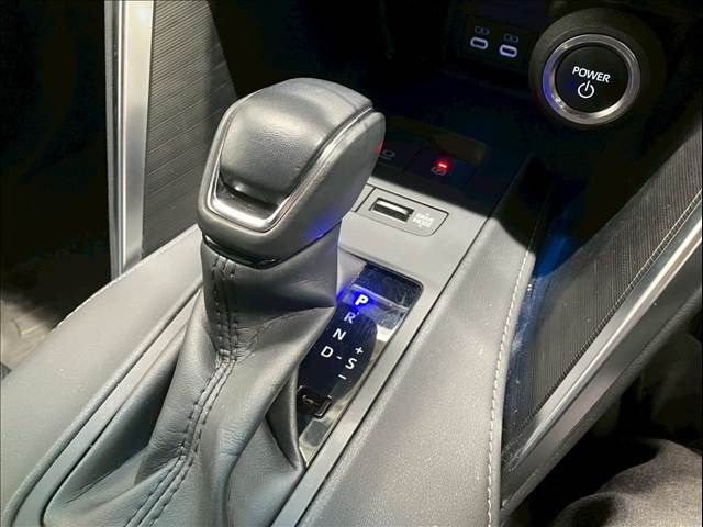 TOYOTA HARRIER HYBRID 2023 Image 31