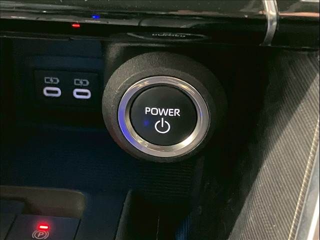 TOYOTA HARRIER HYBRID 2023 Image 31