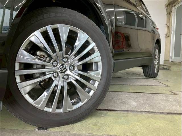 TOYOTA HARRIER HYBRID 2023 Image 31