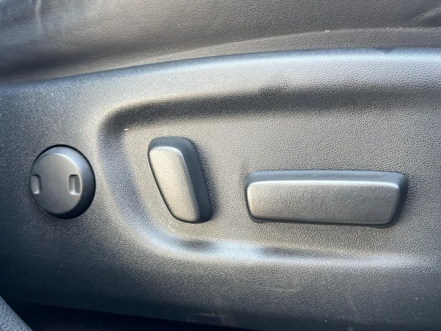 TOYOTA HARRIER 2WD 2018 Image 31