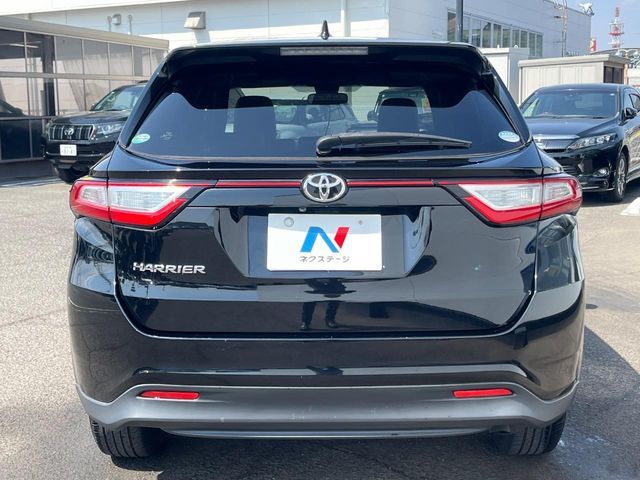 TOYOTA HARRIER 2WD 2018 Image 31