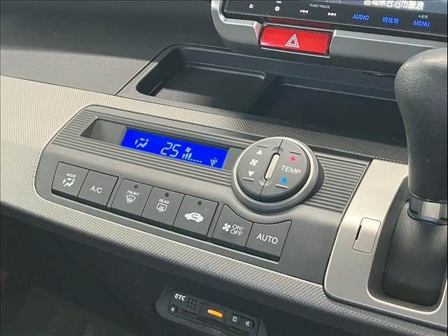 HONDA FREED HYBRID 2015 Image 31