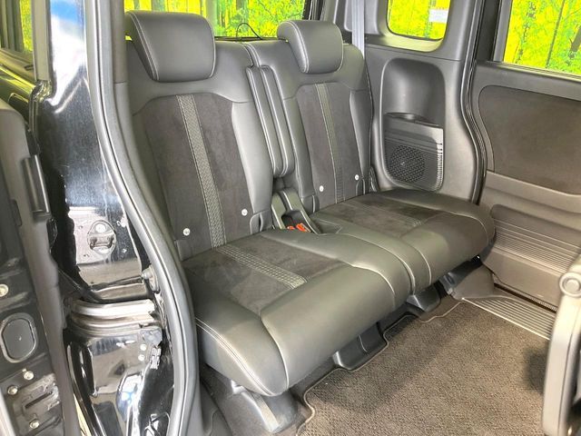 HONDA N BOX CUSTOM 2021 Image 31