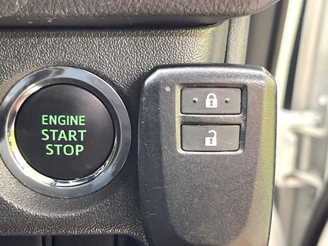 TOYOTA HIACE VAN 2WD 2021 Image 31