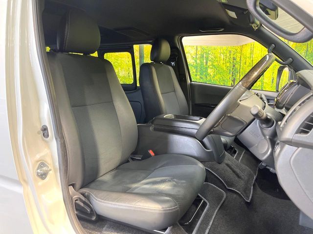 TOYOTA HIACE VAN 2WD 2021 Image 31