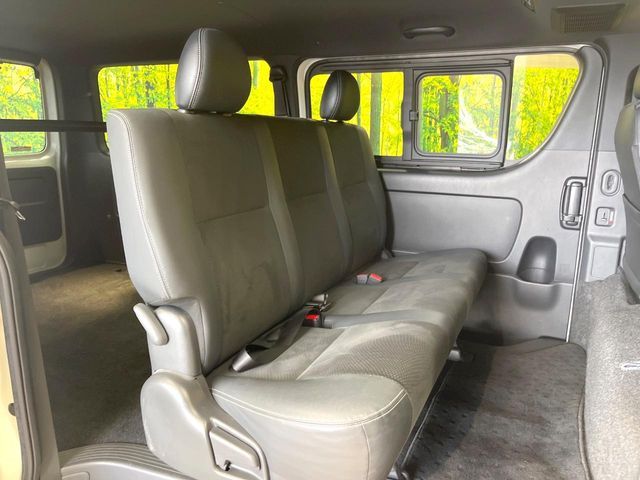 TOYOTA HIACE VAN 2WD 2021 Image 31