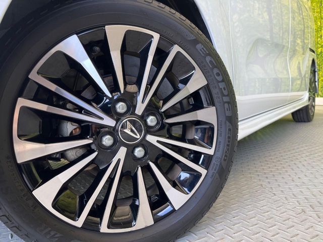 DAIHATSU TANTO CUSTOM 2022 Image 31