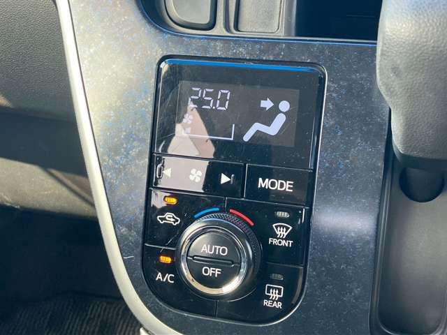 DAIHATSU MOVE CUSTOM 2015 Image 31