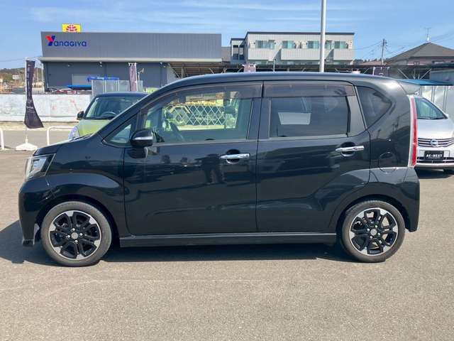 DAIHATSU MOVE CUSTOM 2015 Image 31