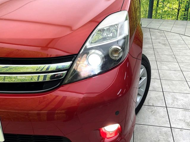 TOYOTA ISIS 2013 Image 31