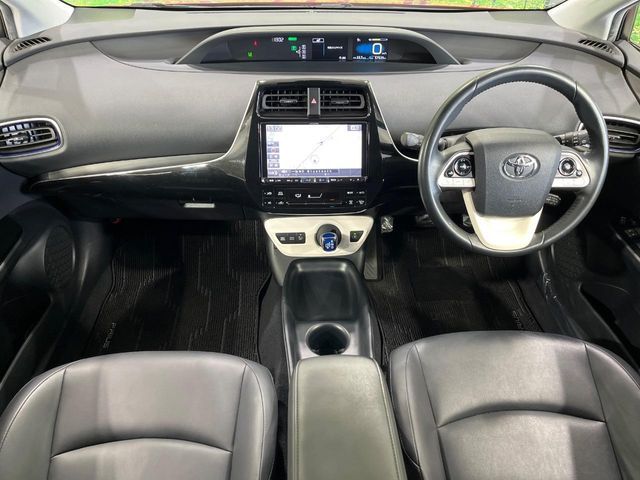 TOYOTA PRIUS 4WD 2018 Image 31