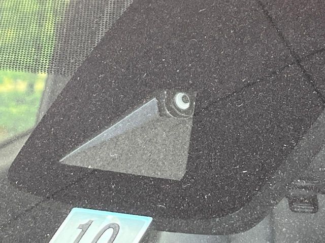 TOYOTA PRIUS 4WD 2018 Image 31