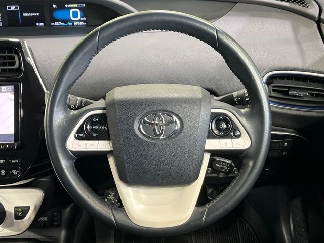 TOYOTA PRIUS 4WD 2018 Image 31