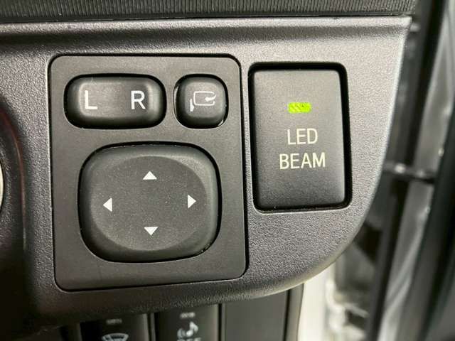 TOYOTA AQUA 2015 Image 31