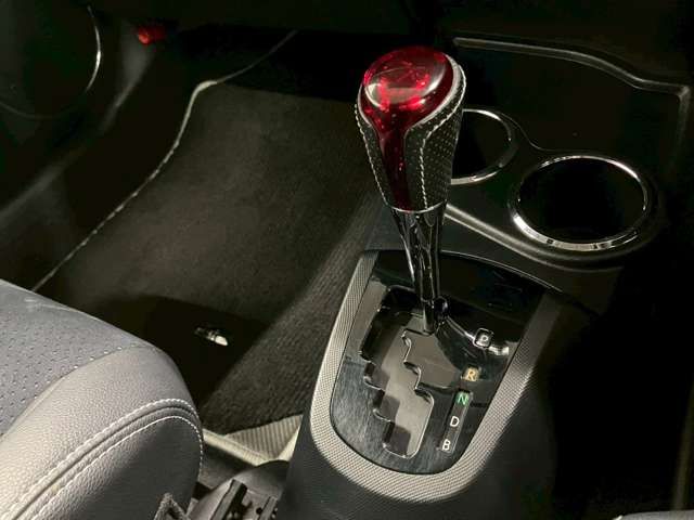 TOYOTA AQUA 2015 Image 31