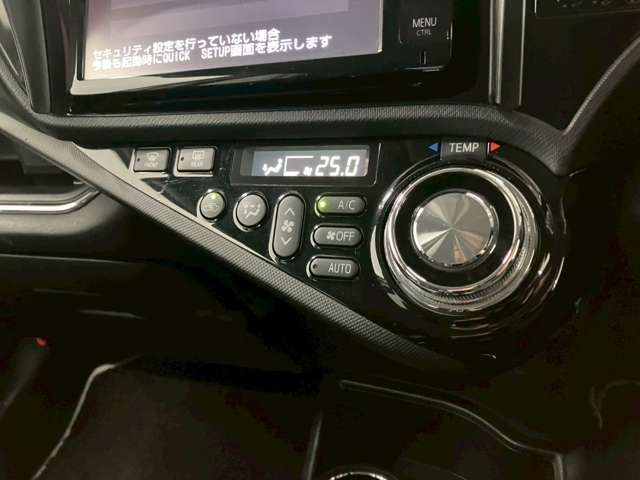 TOYOTA AQUA 2015 Image 31