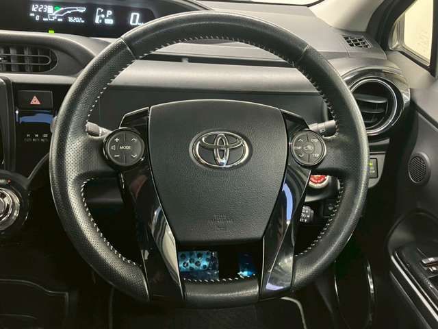 TOYOTA AQUA 2015 Image 31