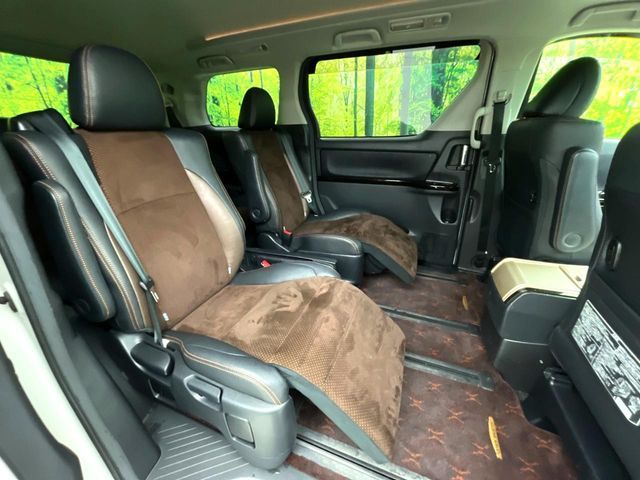 TOYOTA ALPHARD 2012 Image 31