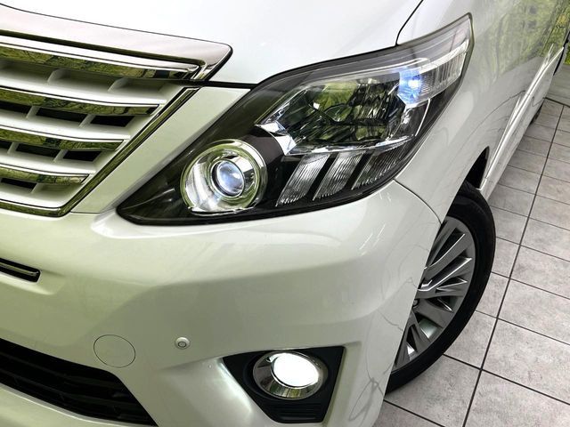 TOYOTA ALPHARD 2012 Image 31