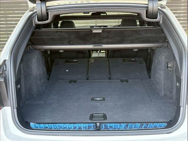 BMW 5SERIES TOURING 2019 Image 31